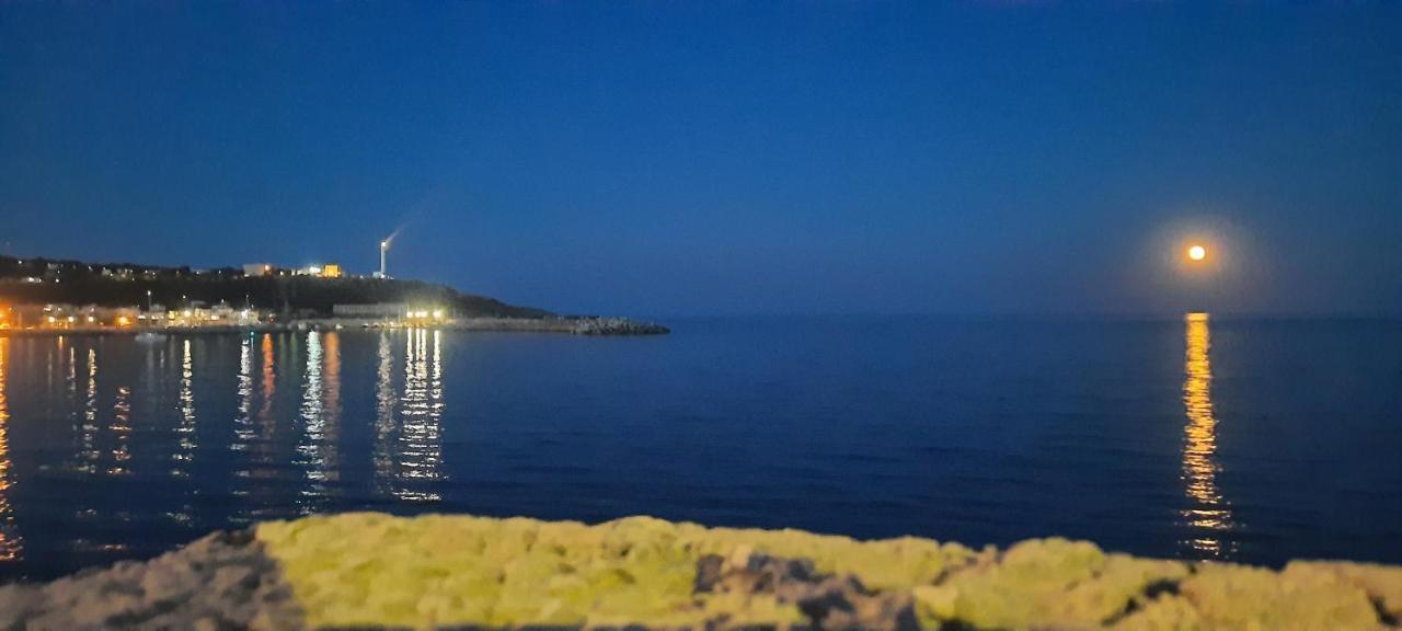 Adua Art Bed & Breakfast Castrignano del Capo Exterior photo