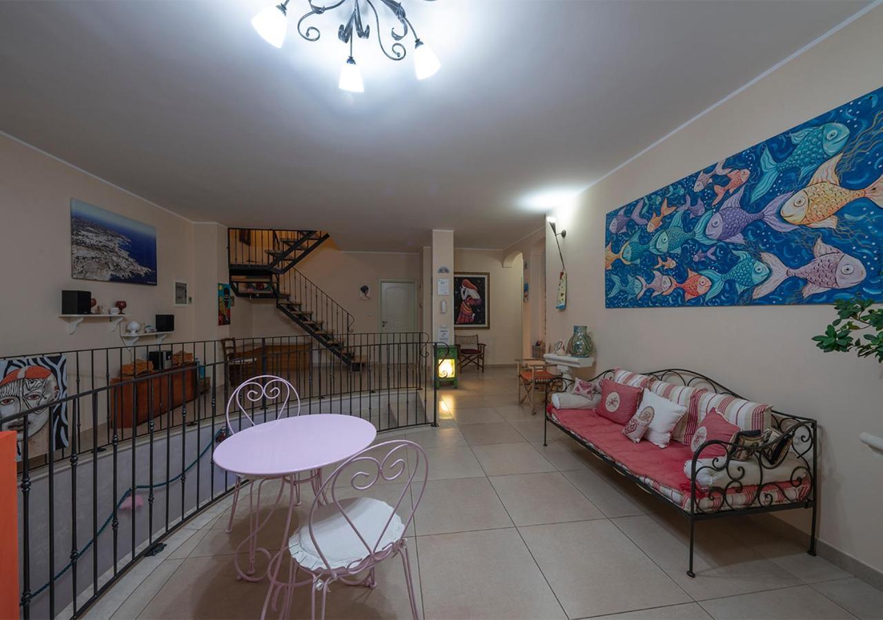 Adua Art Bed & Breakfast Castrignano del Capo Exterior photo